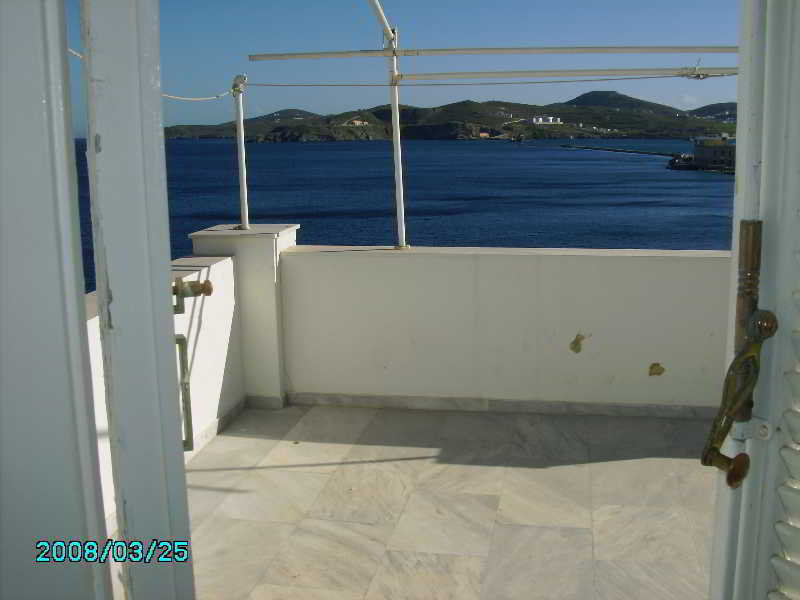 Sea Colours Rooms & Apartments Ermoupoli Exterior foto